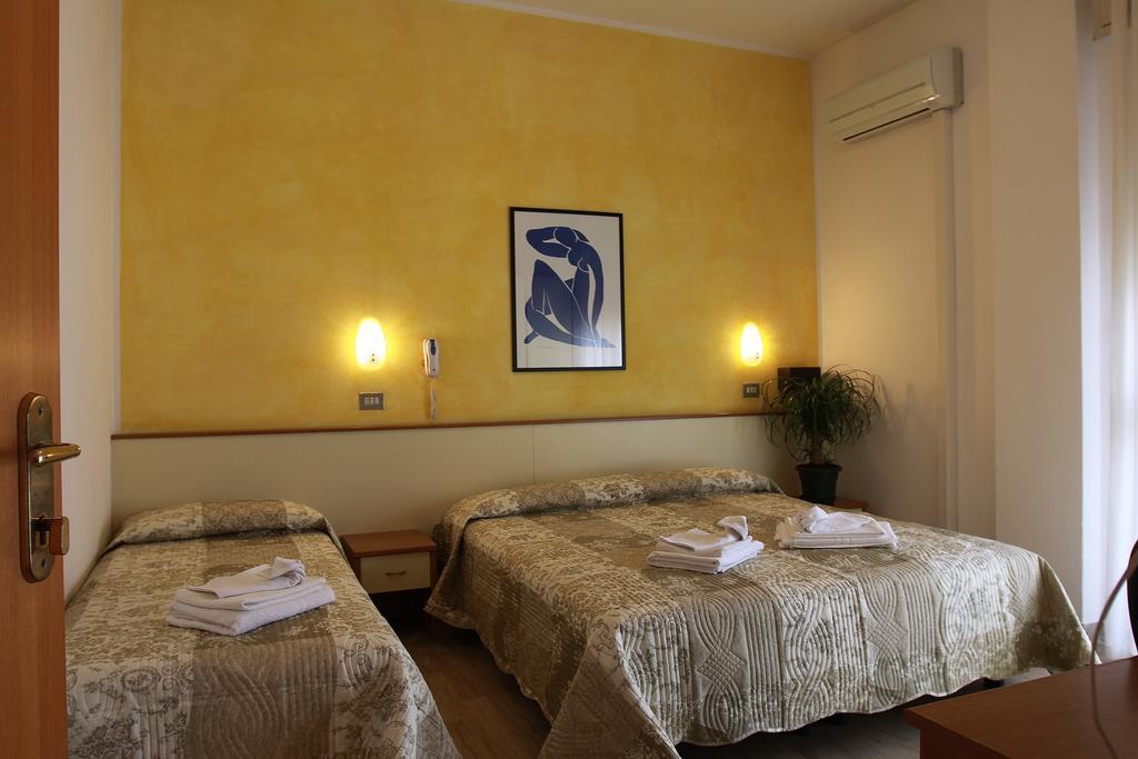 Hotel Arabesco Rimini Camera foto