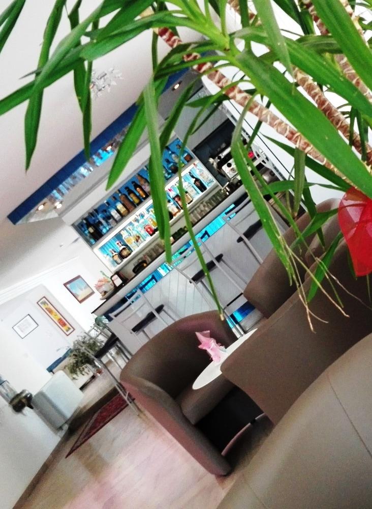 Hotel Arabesco Rimini Esterno foto