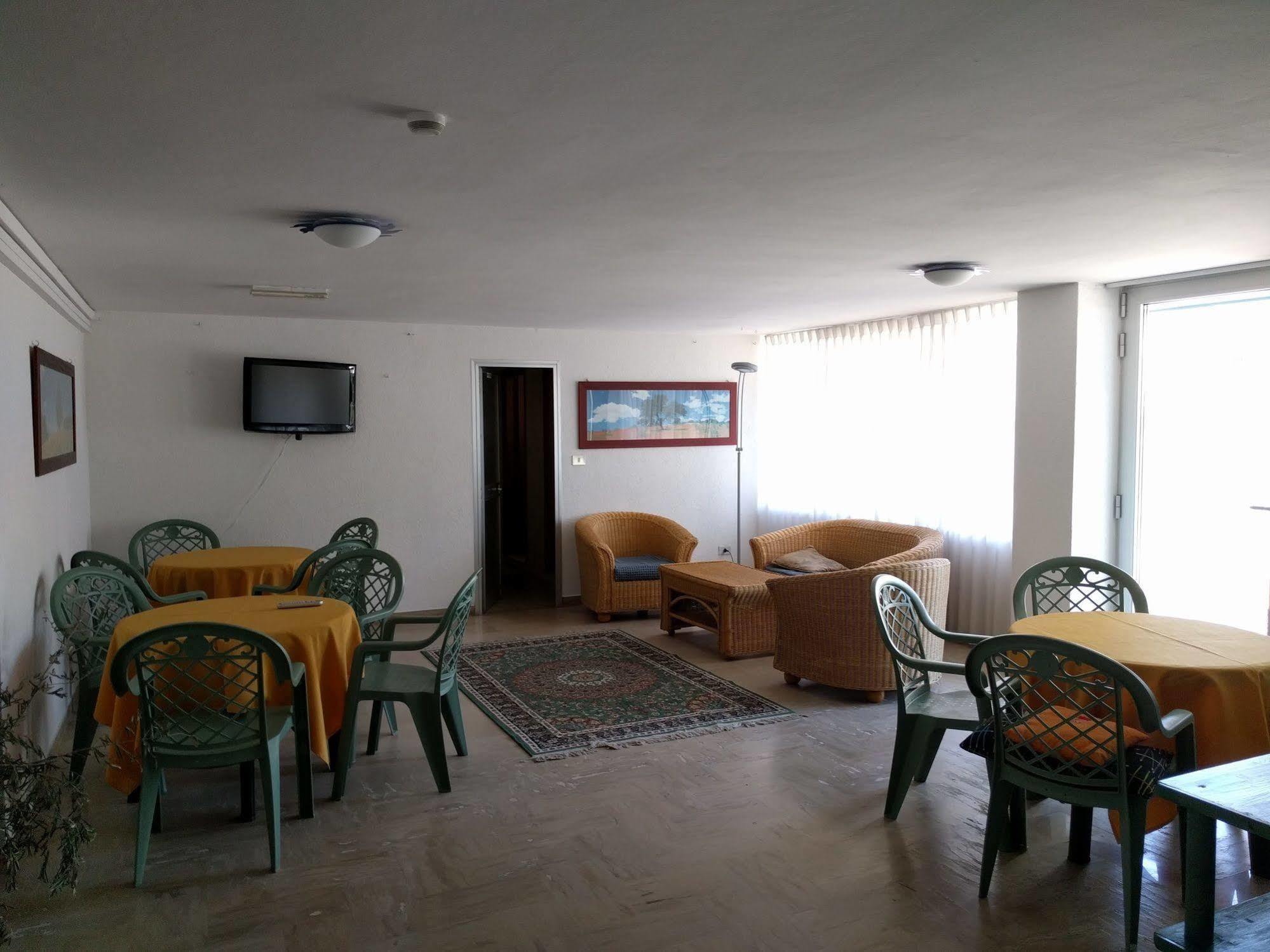 Hotel Arabesco Rimini Esterno foto