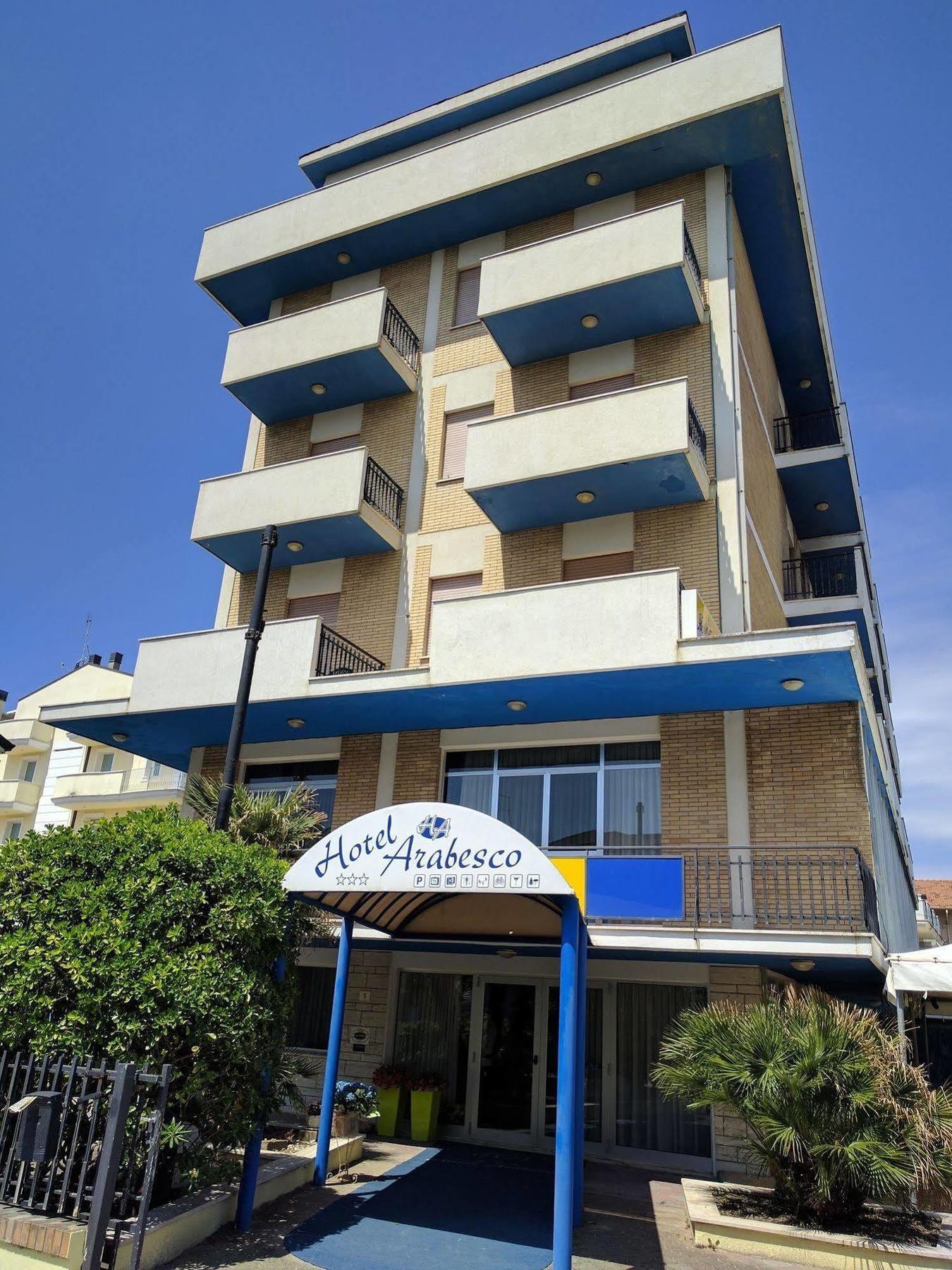 Hotel Arabesco Rimini Esterno foto