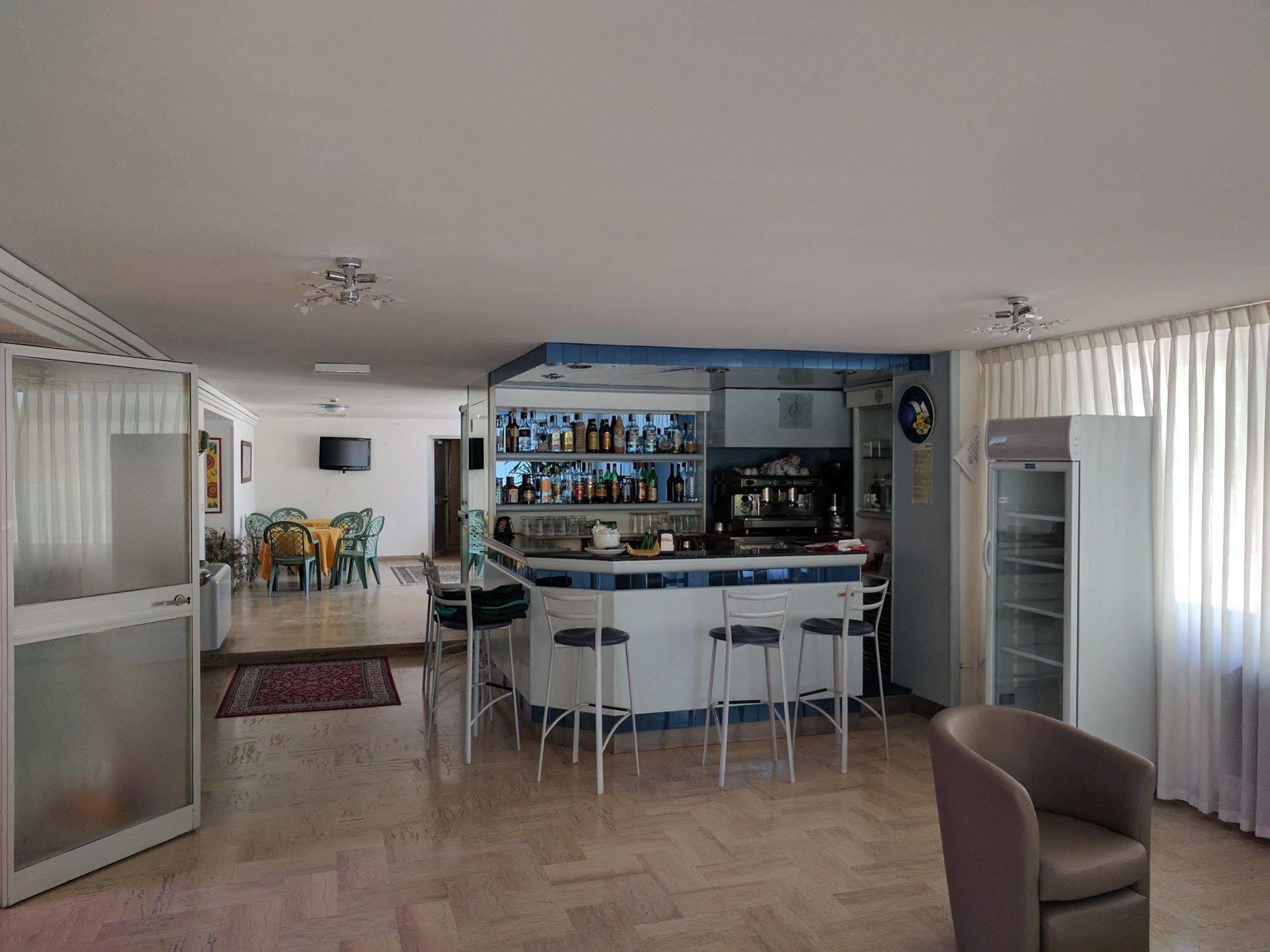 Hotel Arabesco Rimini Esterno foto